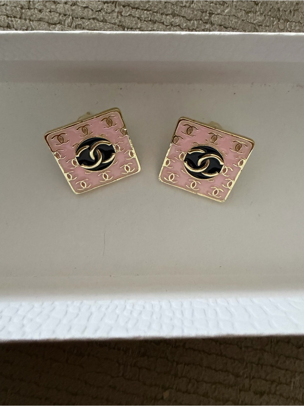 Pink Square Stud Earrings with gold a black accents, NWT - Picture 4 of 6